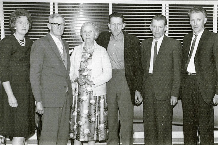 Nanna Ling with Pop Ling and children