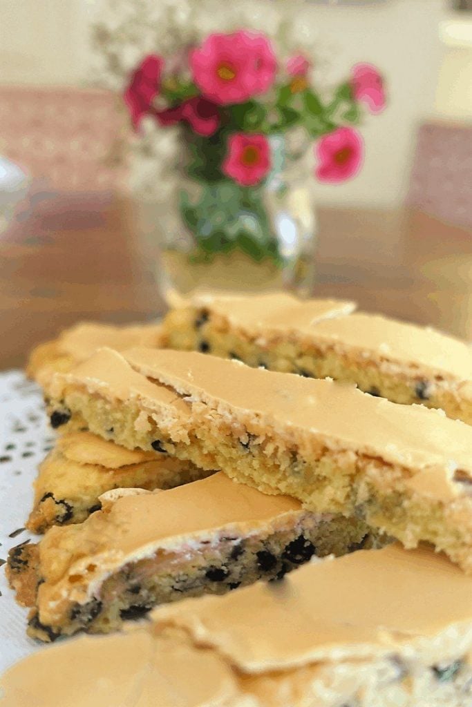 iced currant finger biscuits recipe 2
