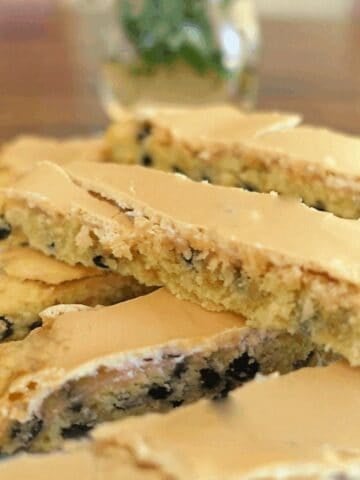 Iced currant fingers.