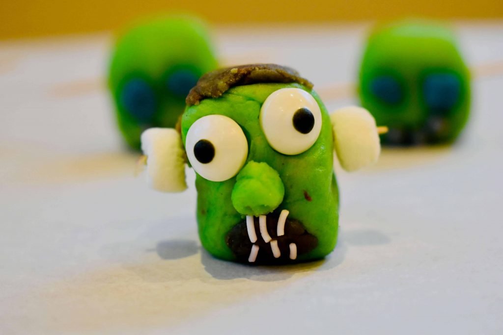 Halloween MArzipan model zombie