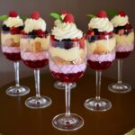 individual mini christmas trifles