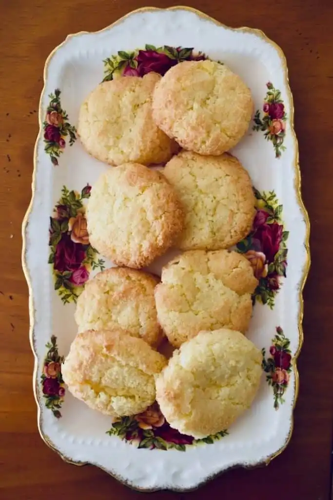 coconut biscuits
