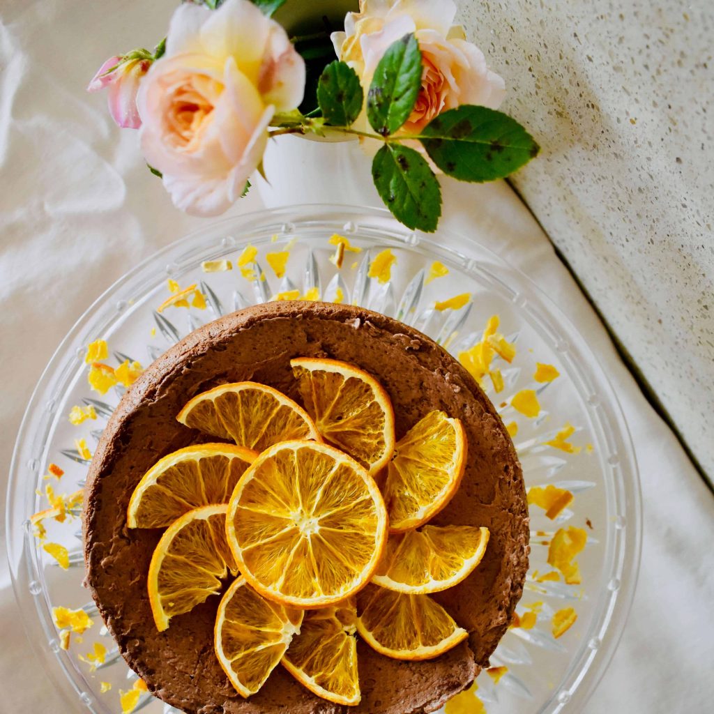 ginger sponge cake decorated