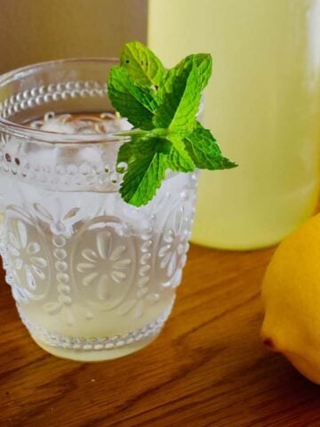Lemon and Mint Cordial