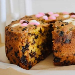 floral fruit cake