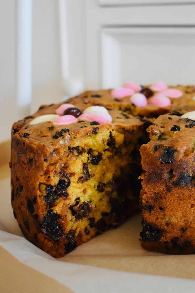 floral fruit cake