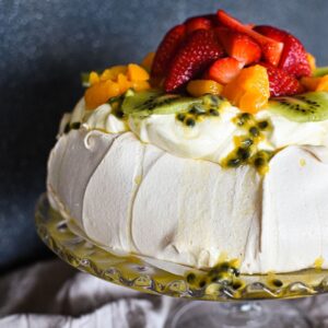 pavlova on stand.