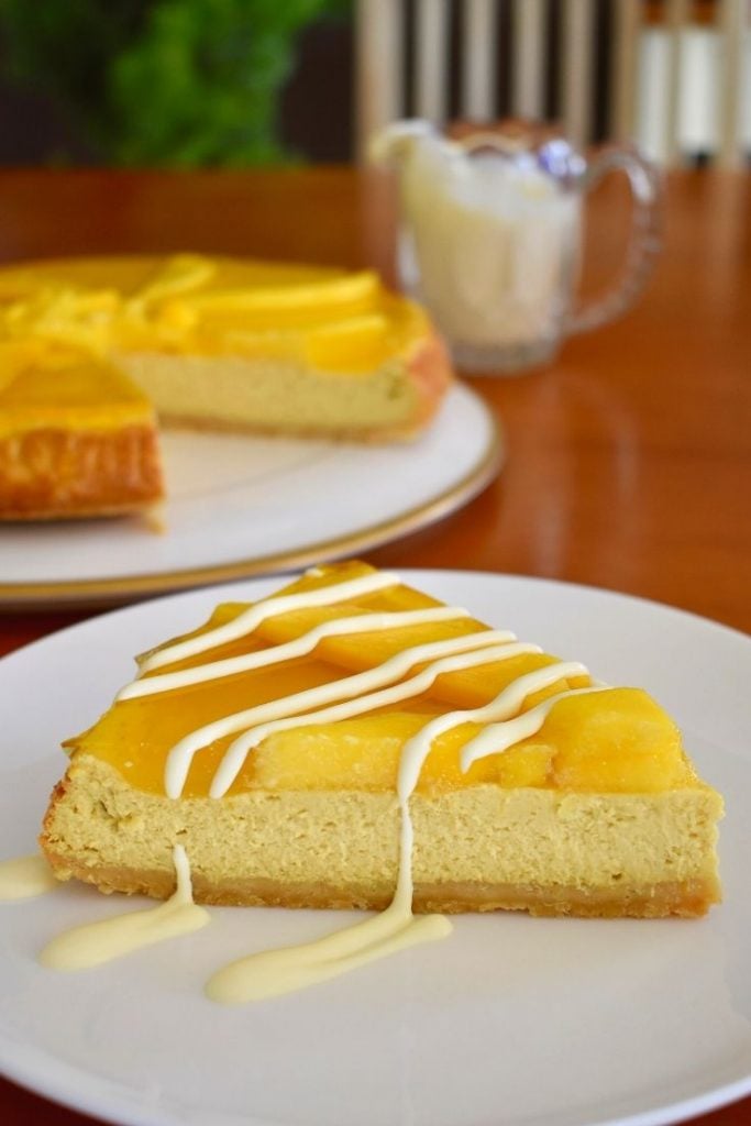 baked mango cheesecake