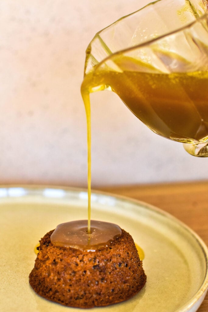 sticky date pudding butterscotch sauce pour