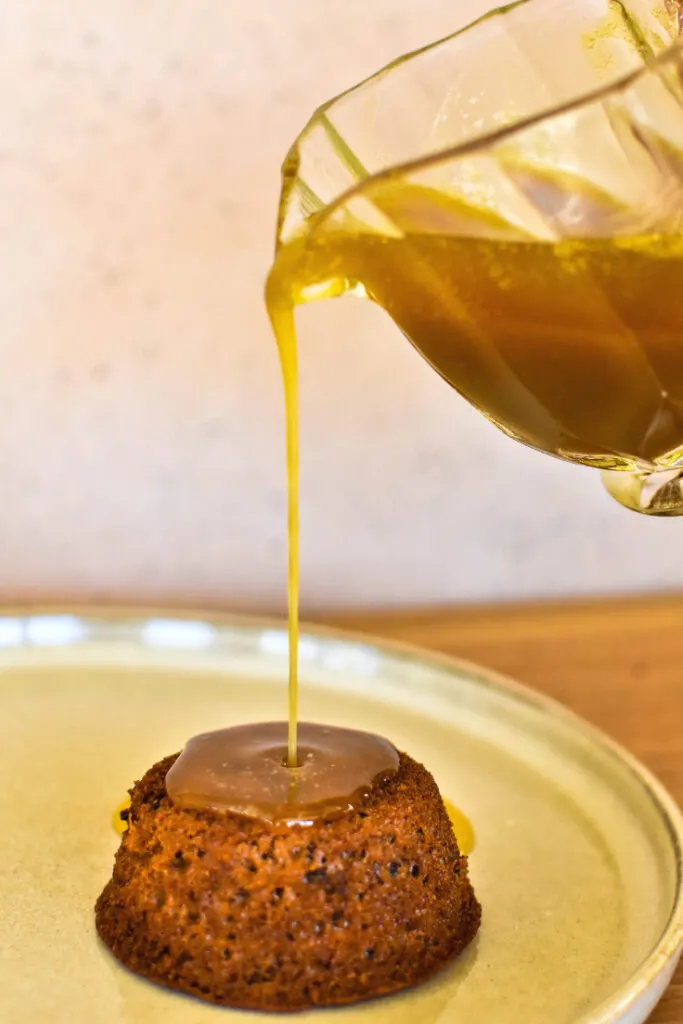 sticky date pudding butterscotch sauce pour