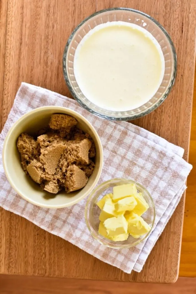 sticky date pudding sauce ingredients