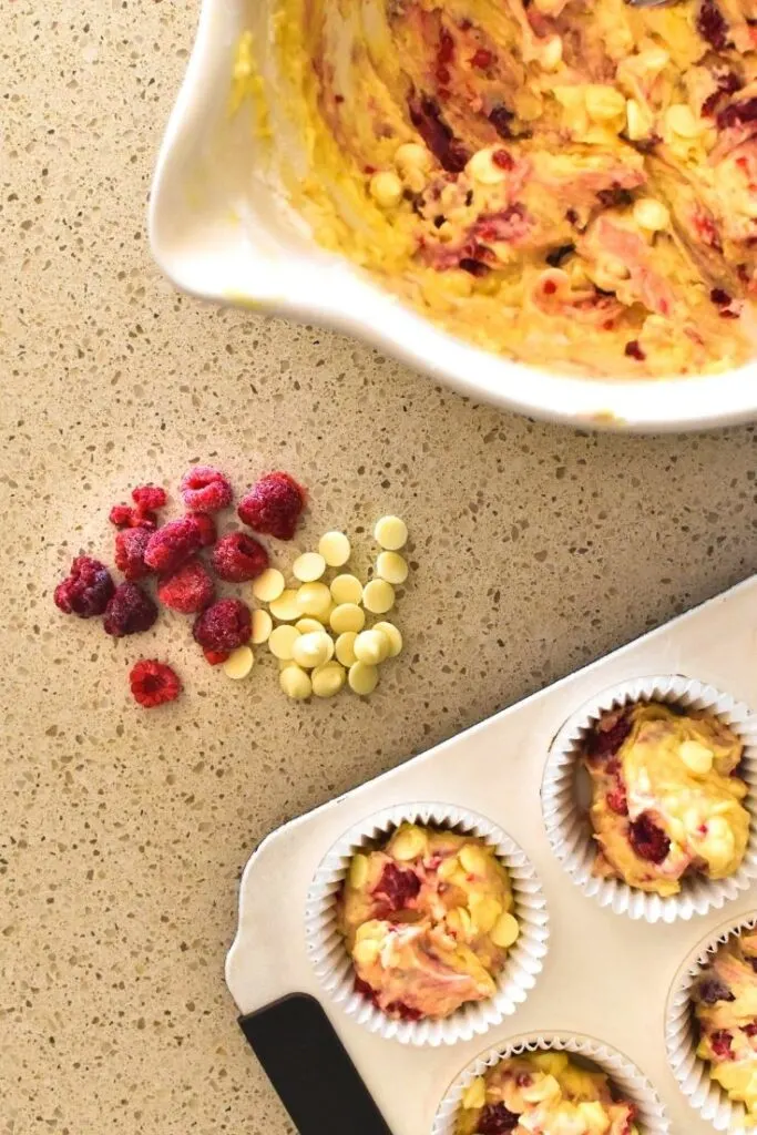 raspberry white chocolate muffins method