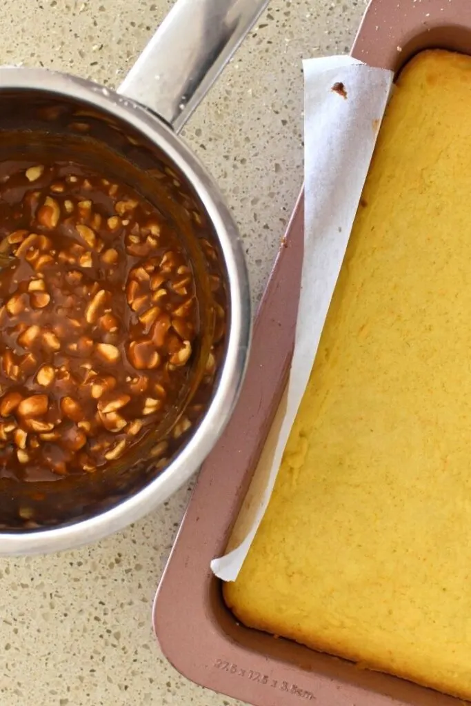 peanut caramel slice method