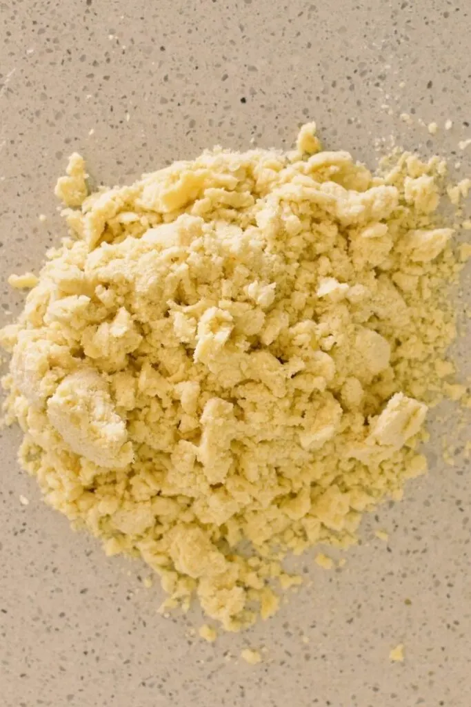 sweet shortcrust pastry mixture