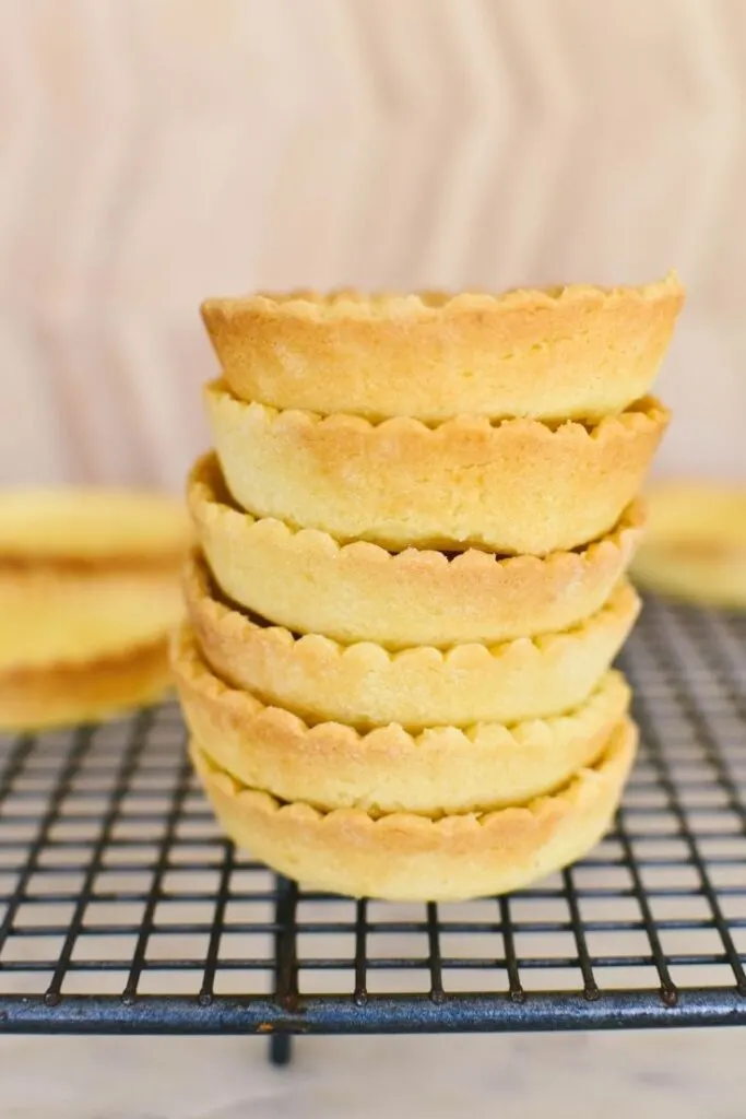 sweet shortcrust pastry tarts