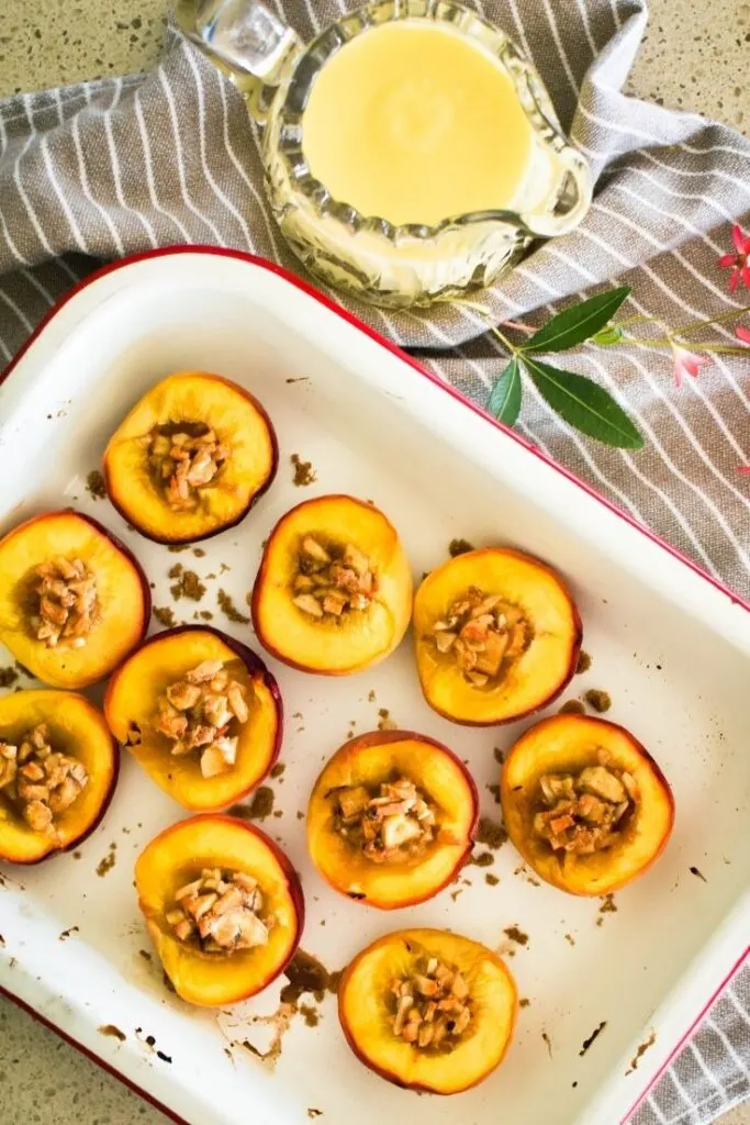 baked peaches