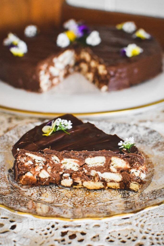 chocolate biscuit cake