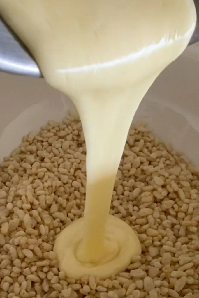 mixing rice bubble slice