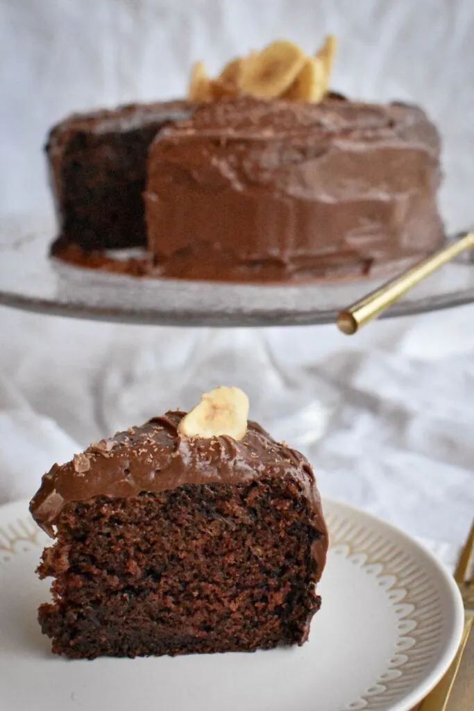 chocolate banana cake slice