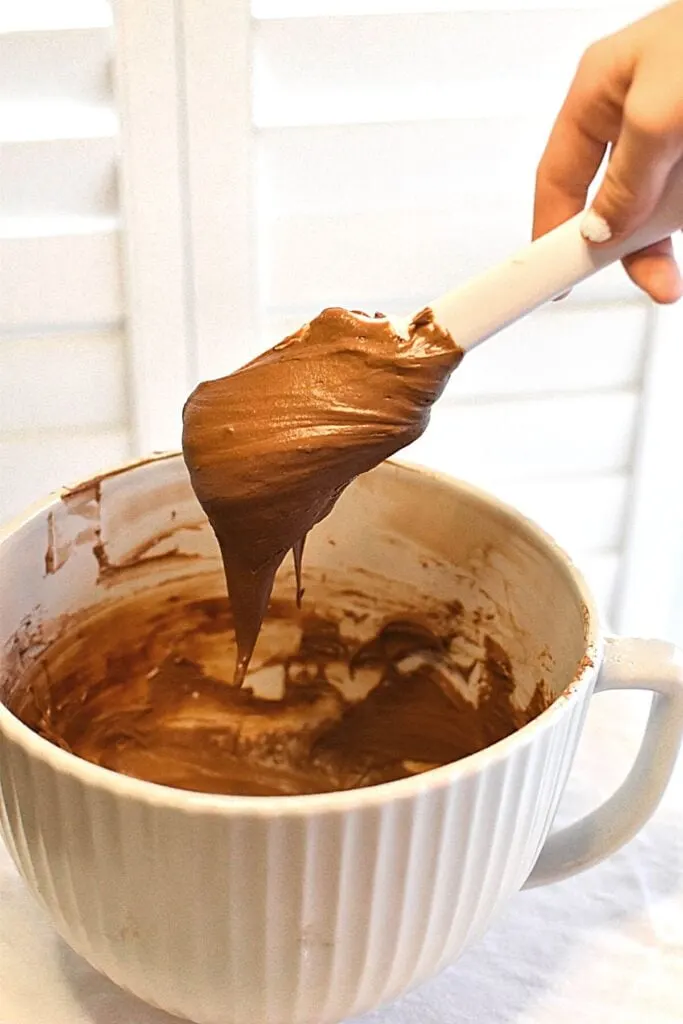 chocolate cream cheese frosting 1