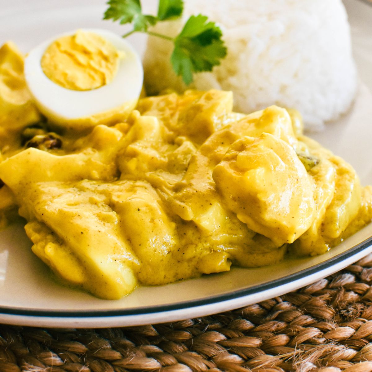Curry eggs hot sale