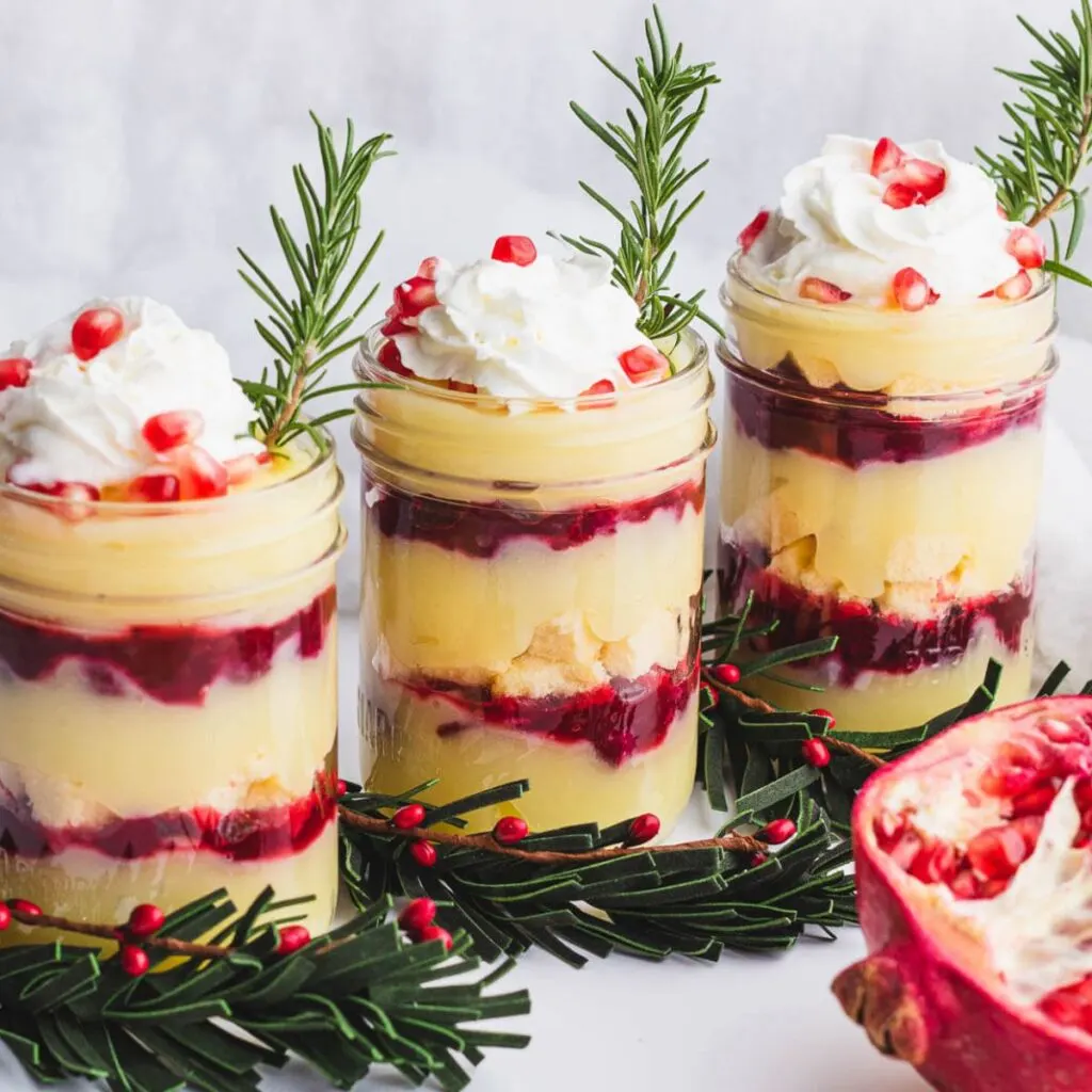 pomegranate christmas trifle