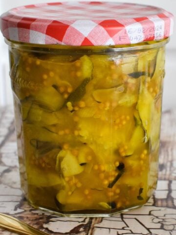 zucchini pickles in jar