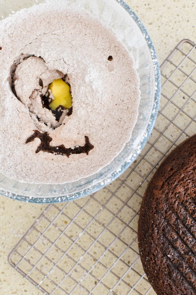 icing ingredients for boiled chocolate cake.