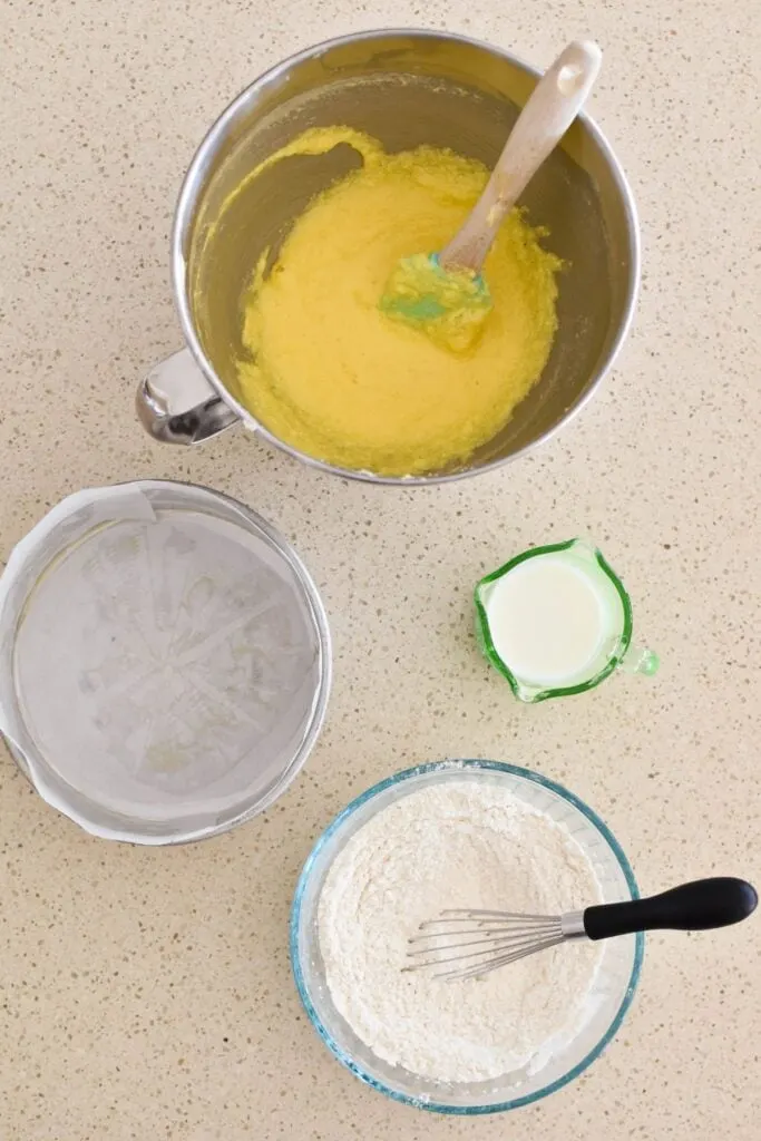 making butter cake.