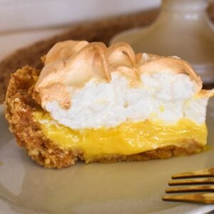 lemon meringue pie slice.