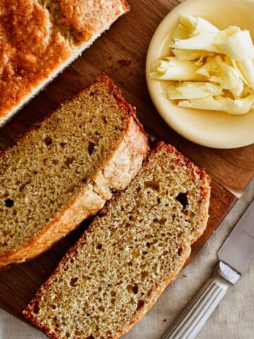 banana bread slices on board.