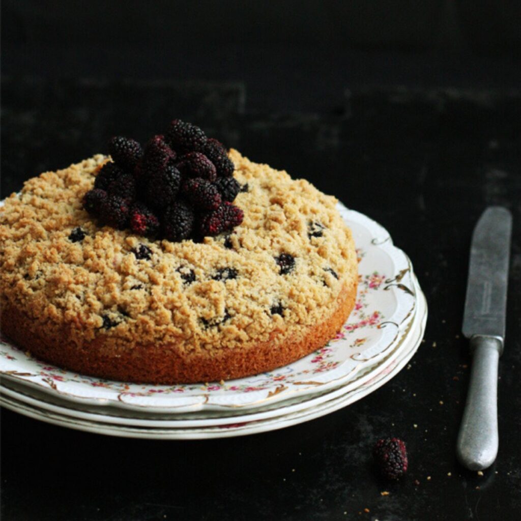mulberry crumble cake