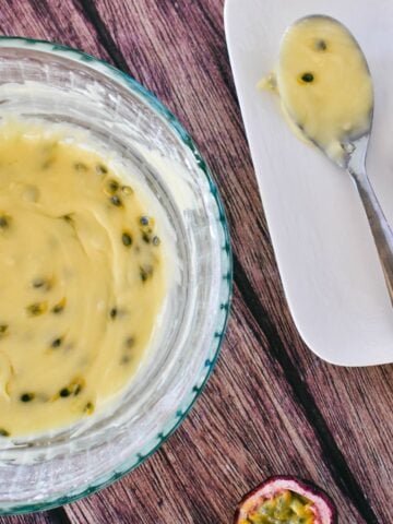 Passionfruit Icing in bowl.