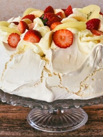 2-egg pavlova on cake stand.