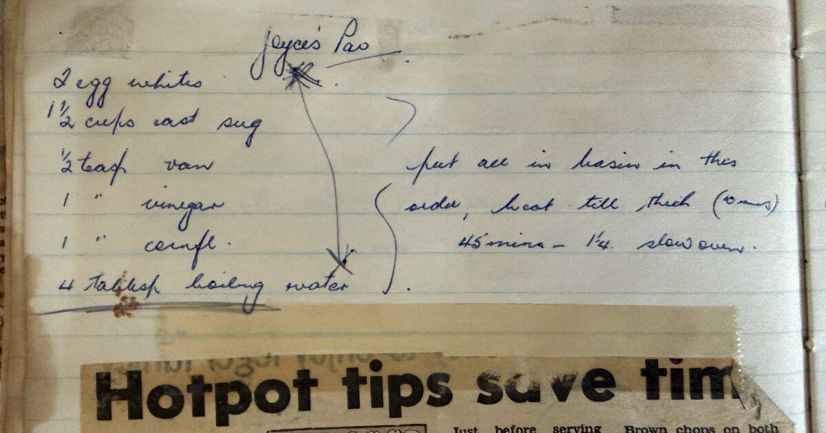 Handwritten recipe for 2-egg pavlova