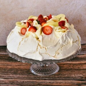 2 egg pavlova on cake stand.